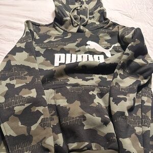 Men’s Small Puma Sweat Suit set